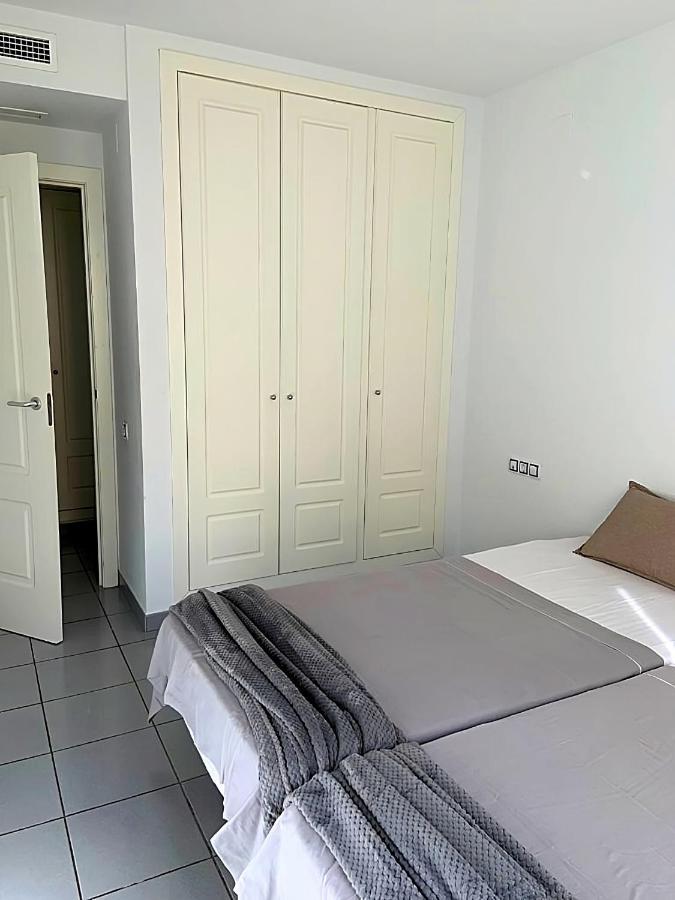 Spectacular Sea Views 2 Bedrooms In Villa Marina Бенидорм Экстерьер фото
